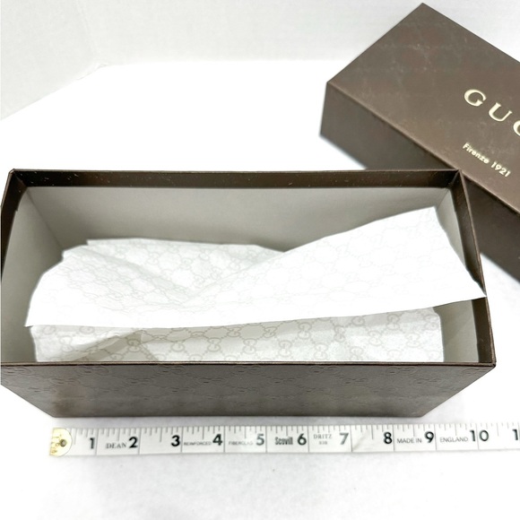 Gucci Authentic Gift Box with Tissue | Classic Brown Embossed GG Pattern Gs - Picture 3 of 14